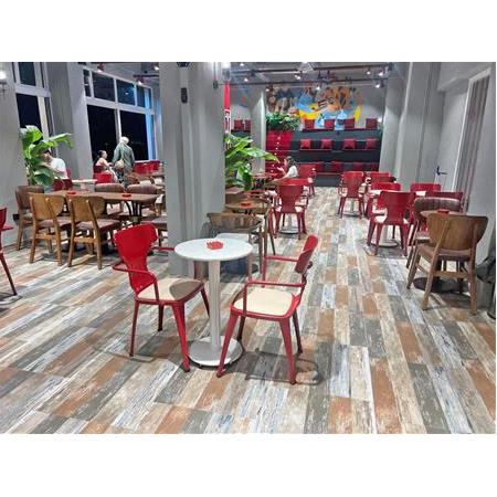Kafe İçin En Dayanıklı Sandalye Nasıl Seçilir? (2026 Rehberi)